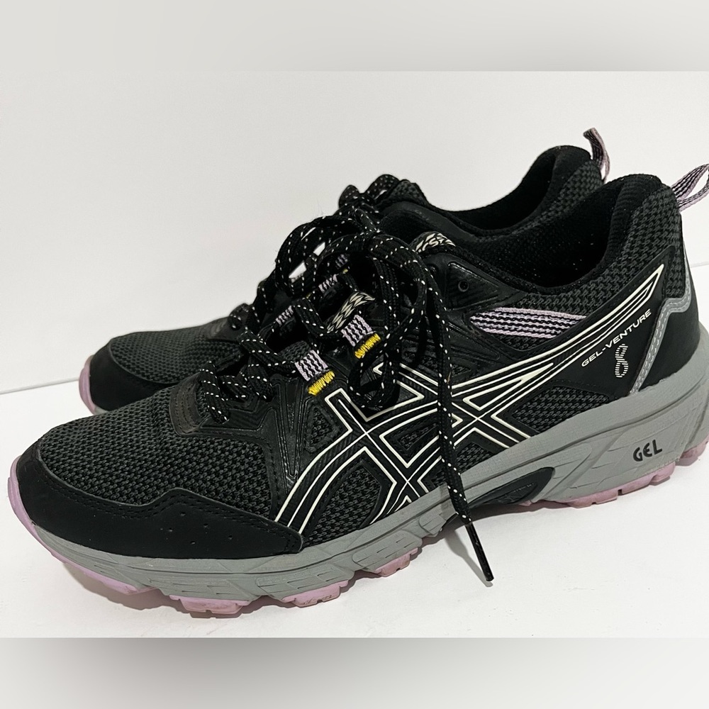 Asics Gel Venture 8 Women Size 7.5 Black/Purple Trail Running Gym Shoes GUC